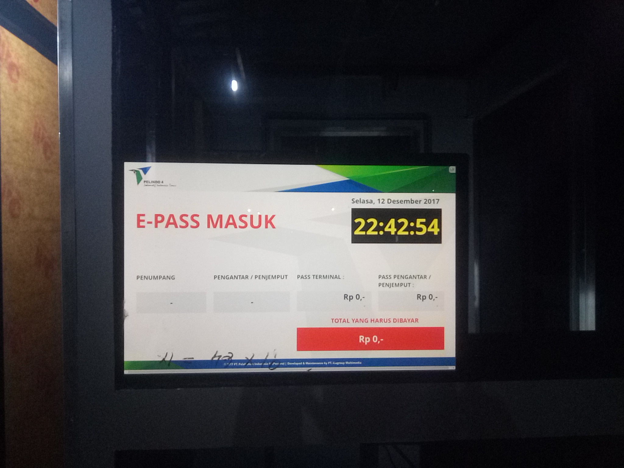 P_20171212_224242_LL